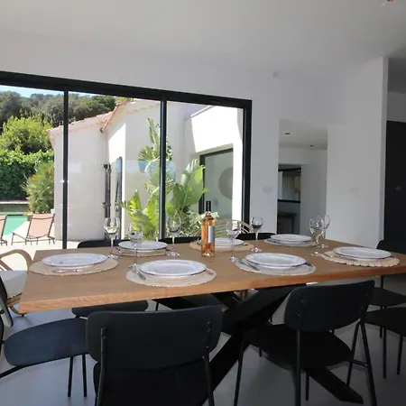 La Madrague-villa/piscine Vue Mer/clim/wifi * הייר