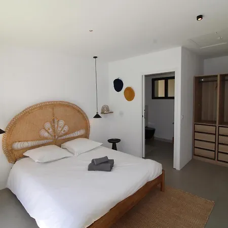 La Madrague-villa/piscine Vue Mer/clim/wifi וילה *