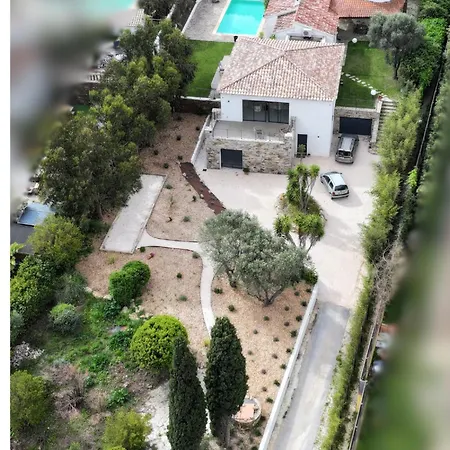 La Madrague-villa/piscine Vue Mer/clim/wifi * הייר